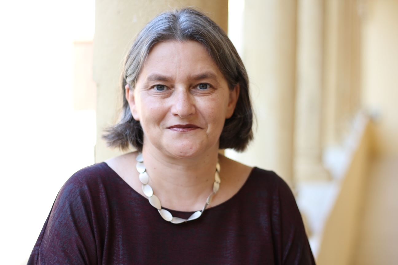 Portrait Prof. Dr. Dr. Christa Kolodej